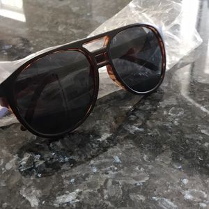 SALE !!!!!Le Spec Sunglasses 🤩